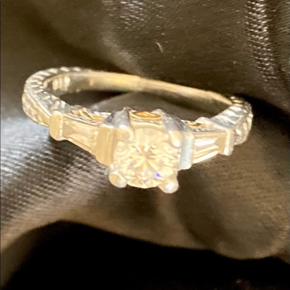 Engagement platinum ring - Picture 2 of 7